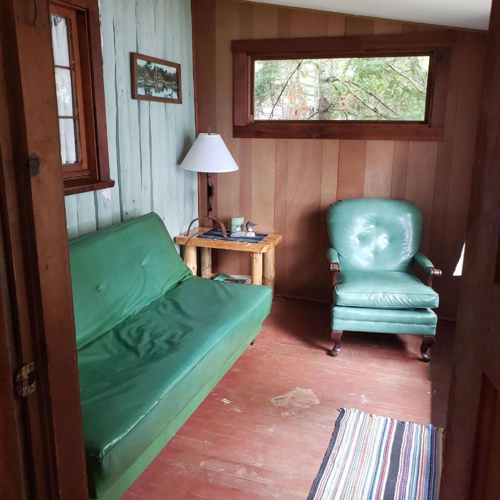 Popular attractions Area Nearby Property